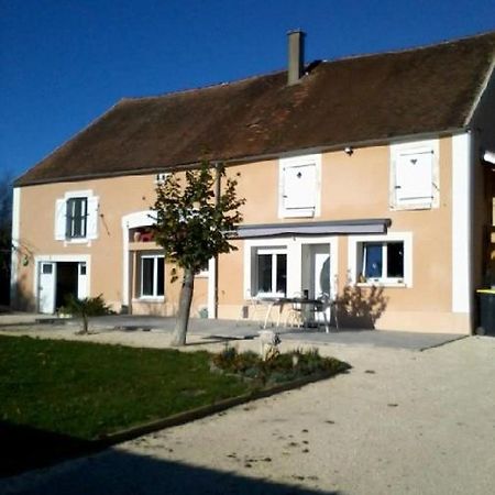 Chambre d'hôtes Bleigny-le-Carreau Exterior foto